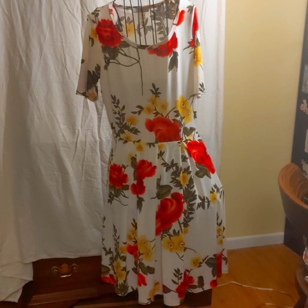 pretty young thing dress, sz l